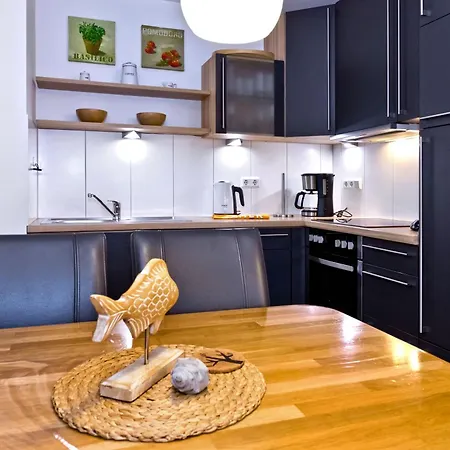 Ruge Bries, Rb11 Apartment